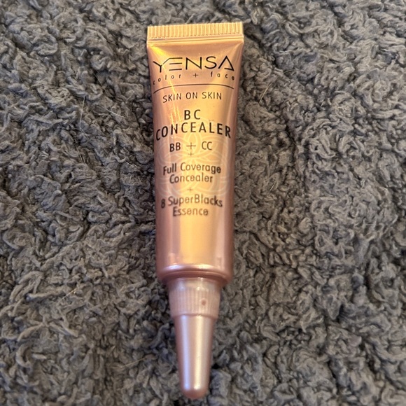 Makeup Bundle - Picture 5 of 13